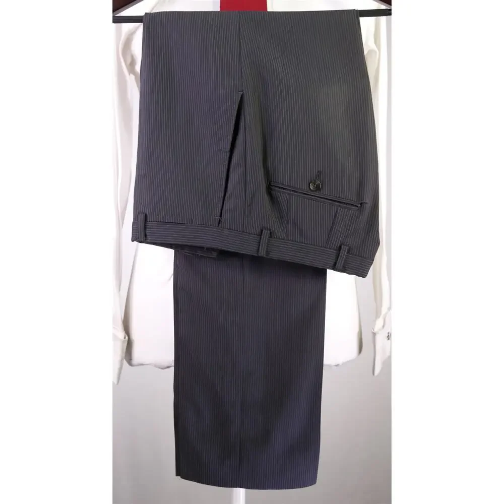 Gucci Tom Ford Era Gray Thin Striped Peak Lapel Wool Mohair 2-Btn Suit 36R